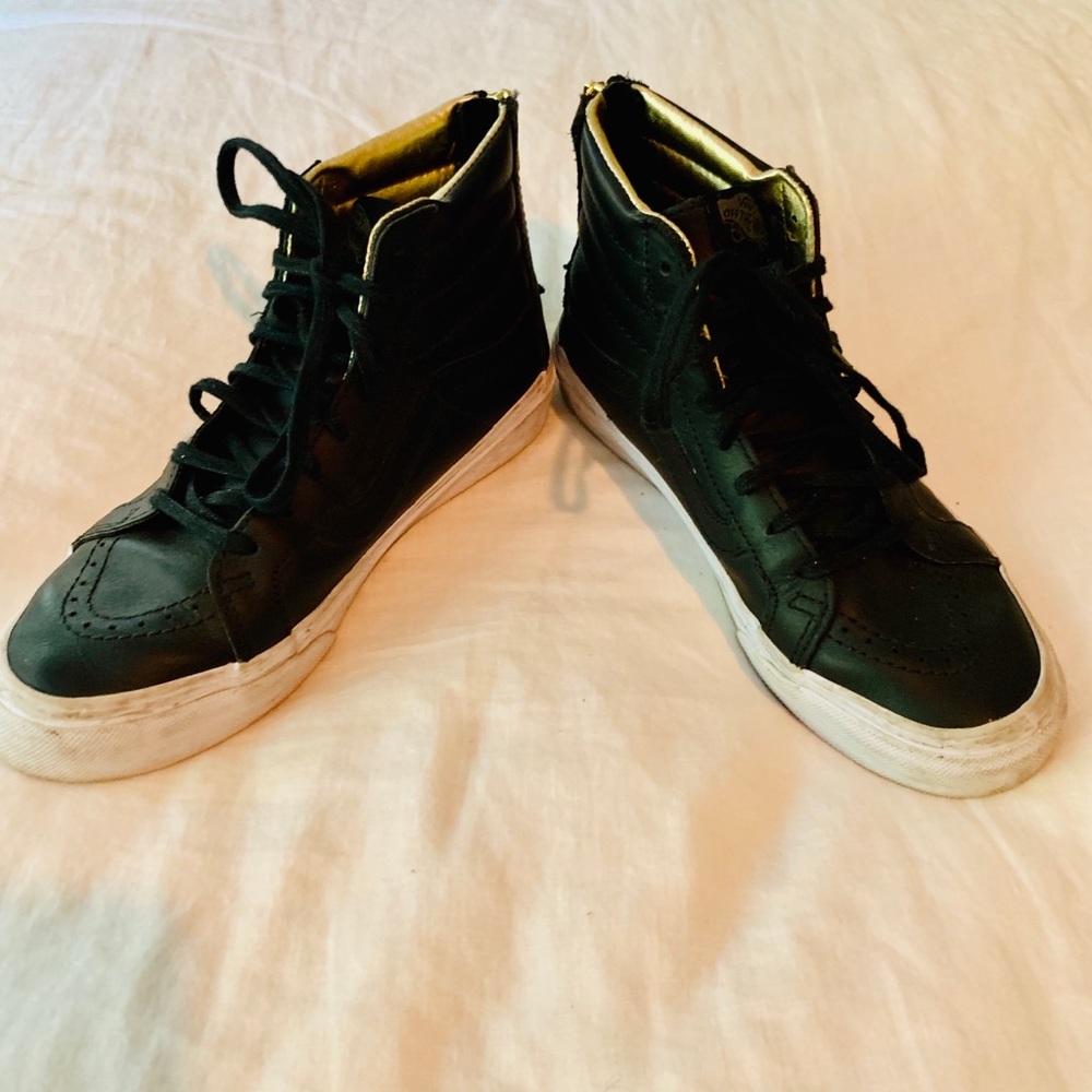Leather Sk8-Hi Vans